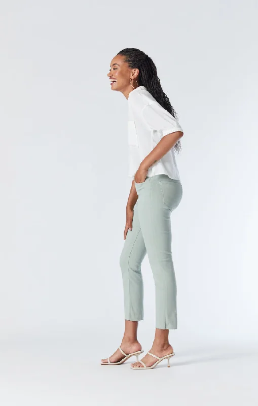 VIOLA STRAIGHT LEG JEANS IN ICEBERG GREEN LA VINTAGE